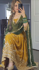 “Mustard Embroidered Anarkali Gown with Dupatta – Party Wear Dress for Women”
या हिंदी+English में:
“मस्टर्ड एम्ब्रॉयडरी अनारकली गाउन विद दुपट्टा | Party Wear Gown”
